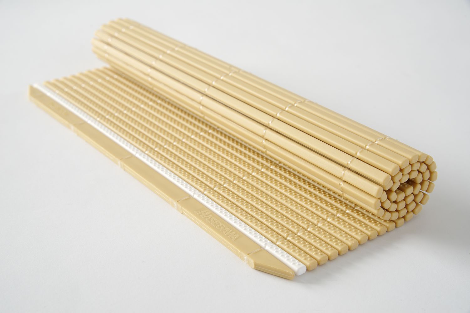 Mata Makisu do rolowania sushi, Hasegawa, beżowy, 250x240mm, Prostokątny